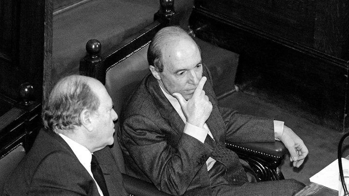 Η άγνωστη επιστολή του Γεράσιμου Αρσένη που «καίει» τον Κώστα Σημίτη – Το δριμύ κατηγορώ κατά του πρώην πρωθυπουργού